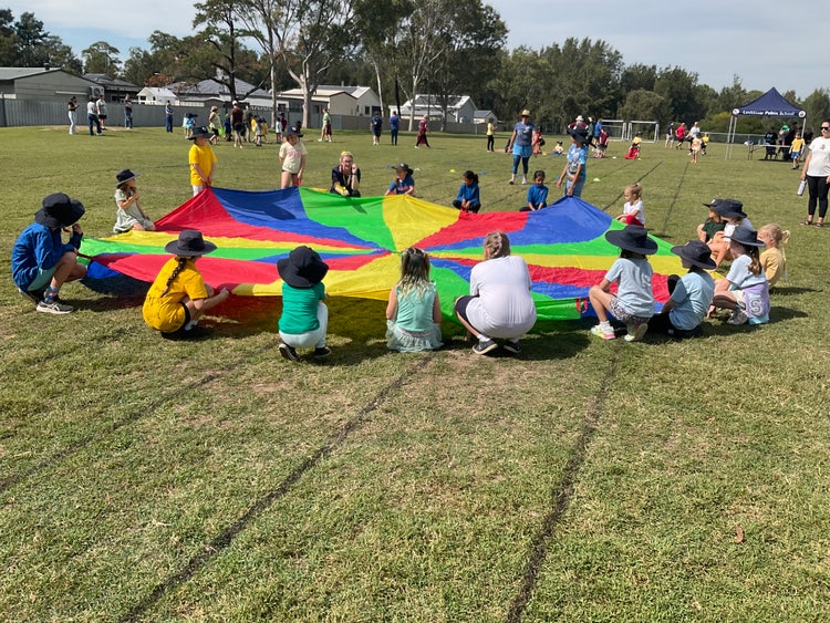 Parachute game at Infants Athletics Carnival – Kindergarten to Year 2